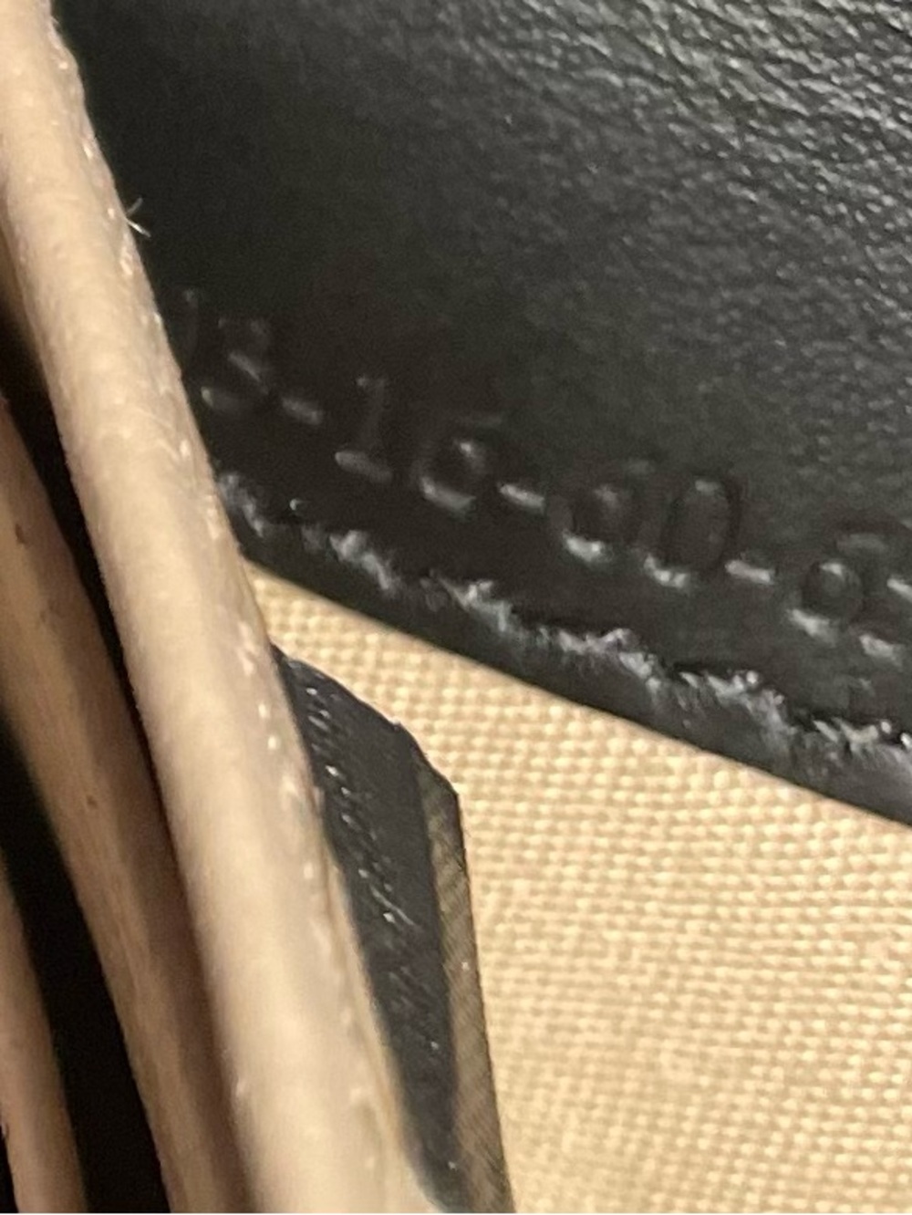 Chloe Authentic Vintage Black Leather Long Wallet with Tan Leather Interior - Picture 14 of 16